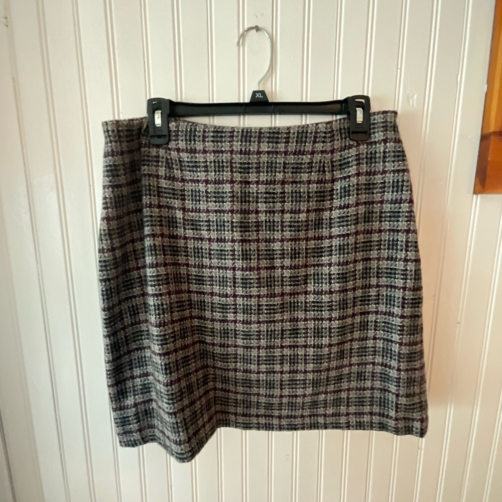 GH Bass Wool Blend Plaid Miniskirt (size 12)